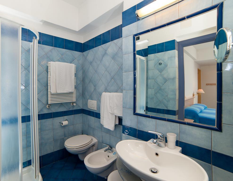 Hotel Villa Hermosa 이스키아 외부 사진
